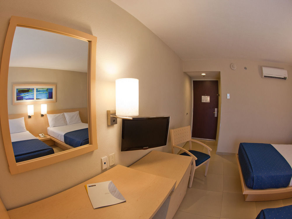 City Express By Marriott Mérida Zewnętrze zdjęcie