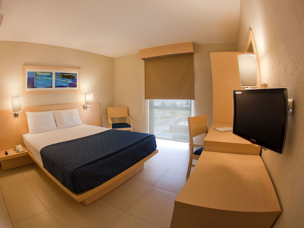 City Express By Marriott Mérida Zewnętrze zdjęcie